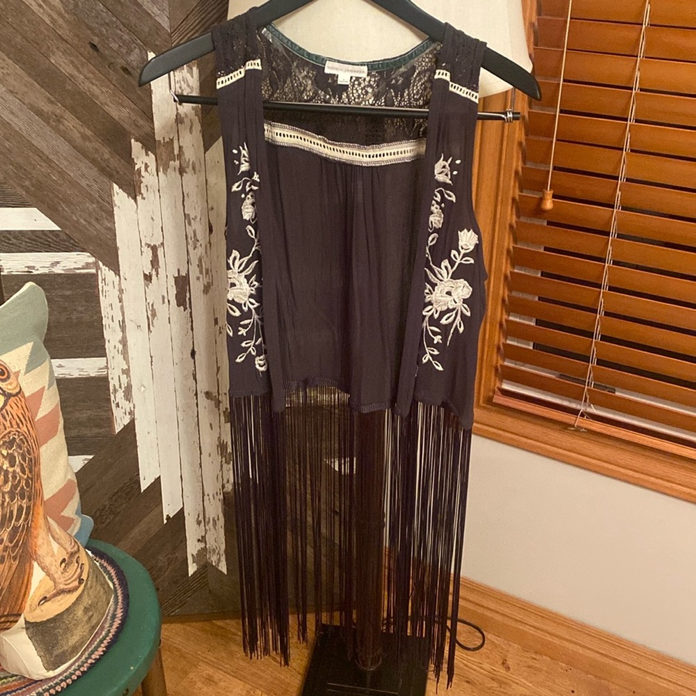 Embroidered Fringe Vest. Navy Blue. Size large. From The Buckle